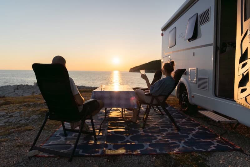 zonsondergang camper